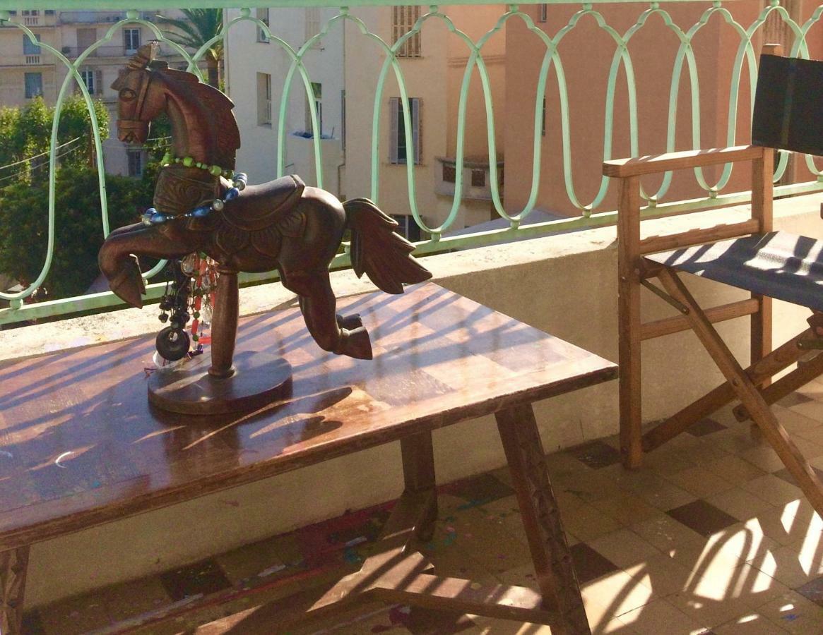 Home Stay - Baie Des Anges ニース エクステリア 写真